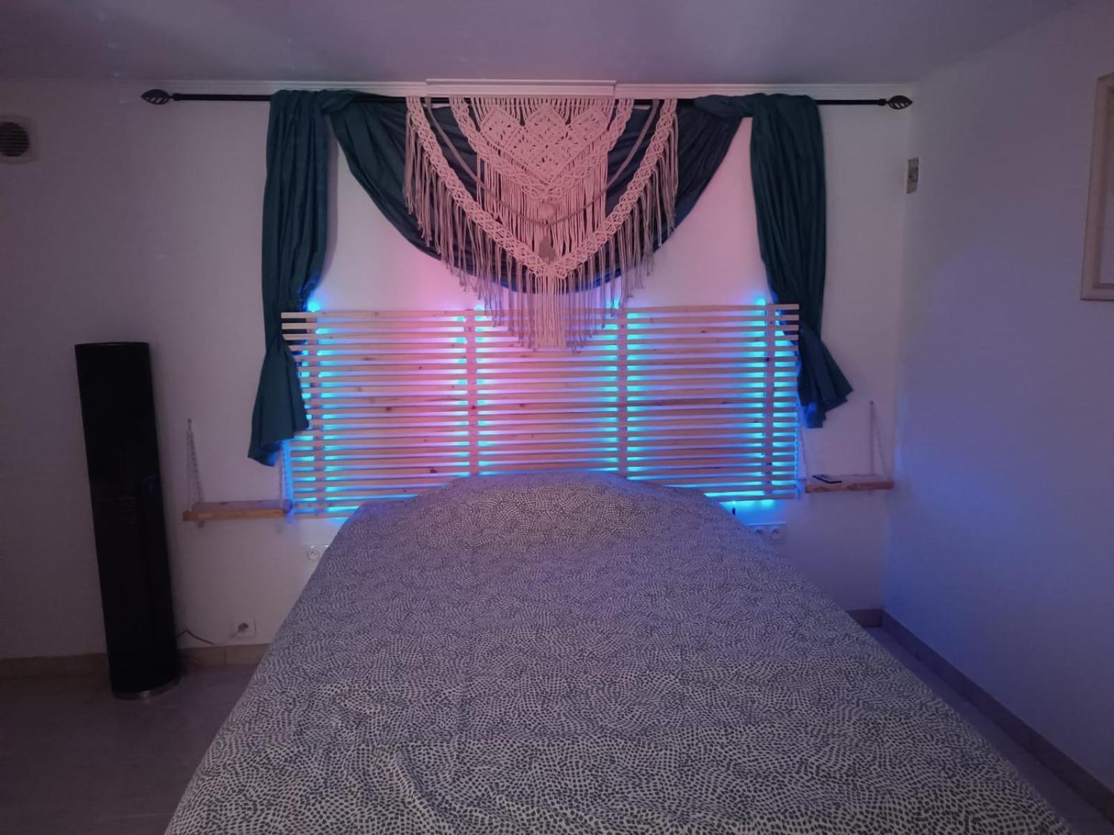 Chateaudouble : Appartement Au Calme Buitenkant foto